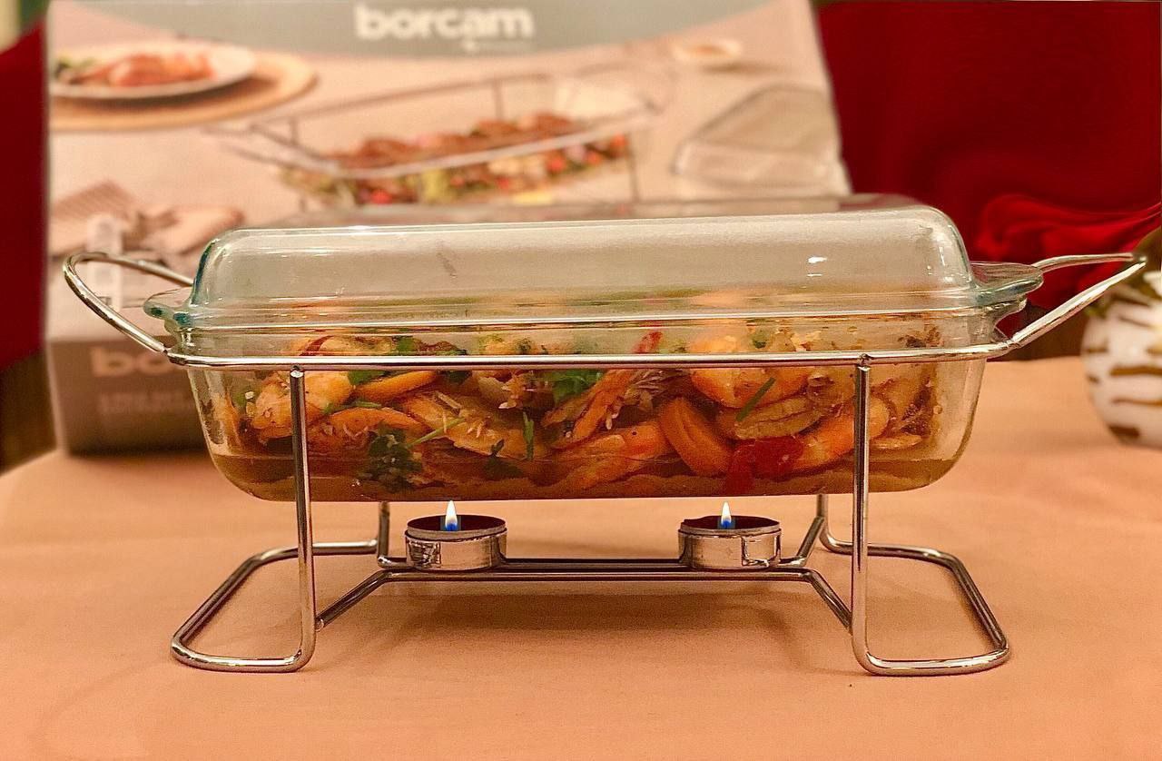 Rectangular casserole with lid, metal stand and heater